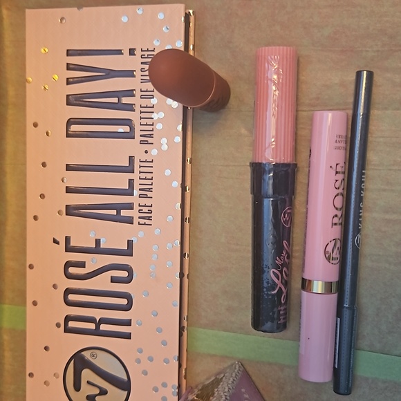 Makeup set - Picture 4 of 11